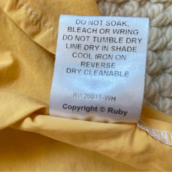 Yellow cotton popover blouse - Picture 13 of 14